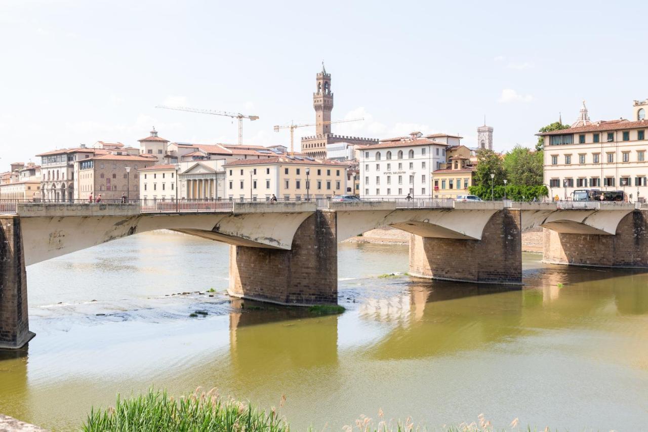 I Renai - Ponte Delle Grazie Modern Apartment Florencia Exterior foto