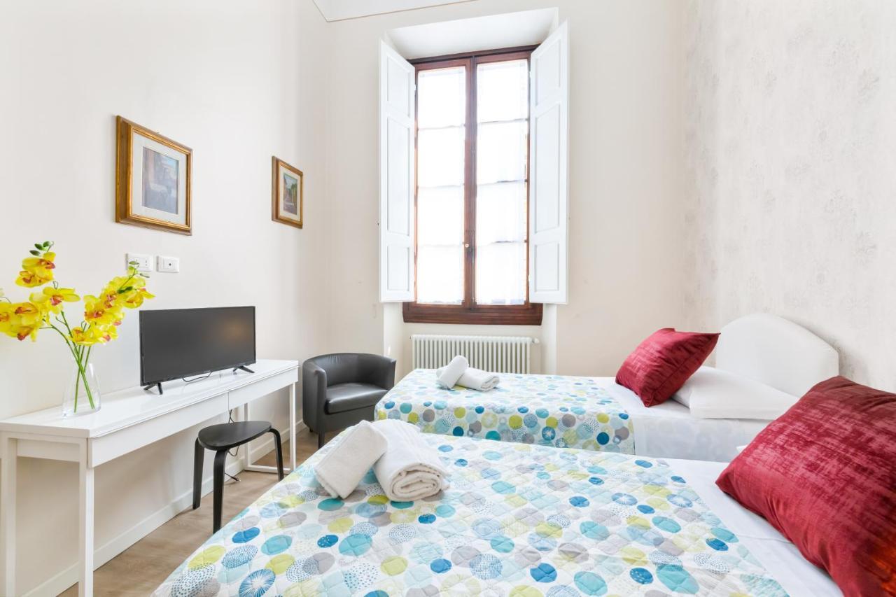 I Renai - Ponte Delle Grazie Modern Apartment Florencia Exterior foto